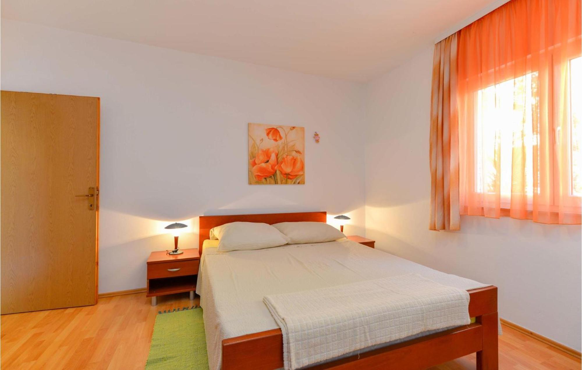 1 Bedroom Nice Apartment In Zadar Exteriör bild